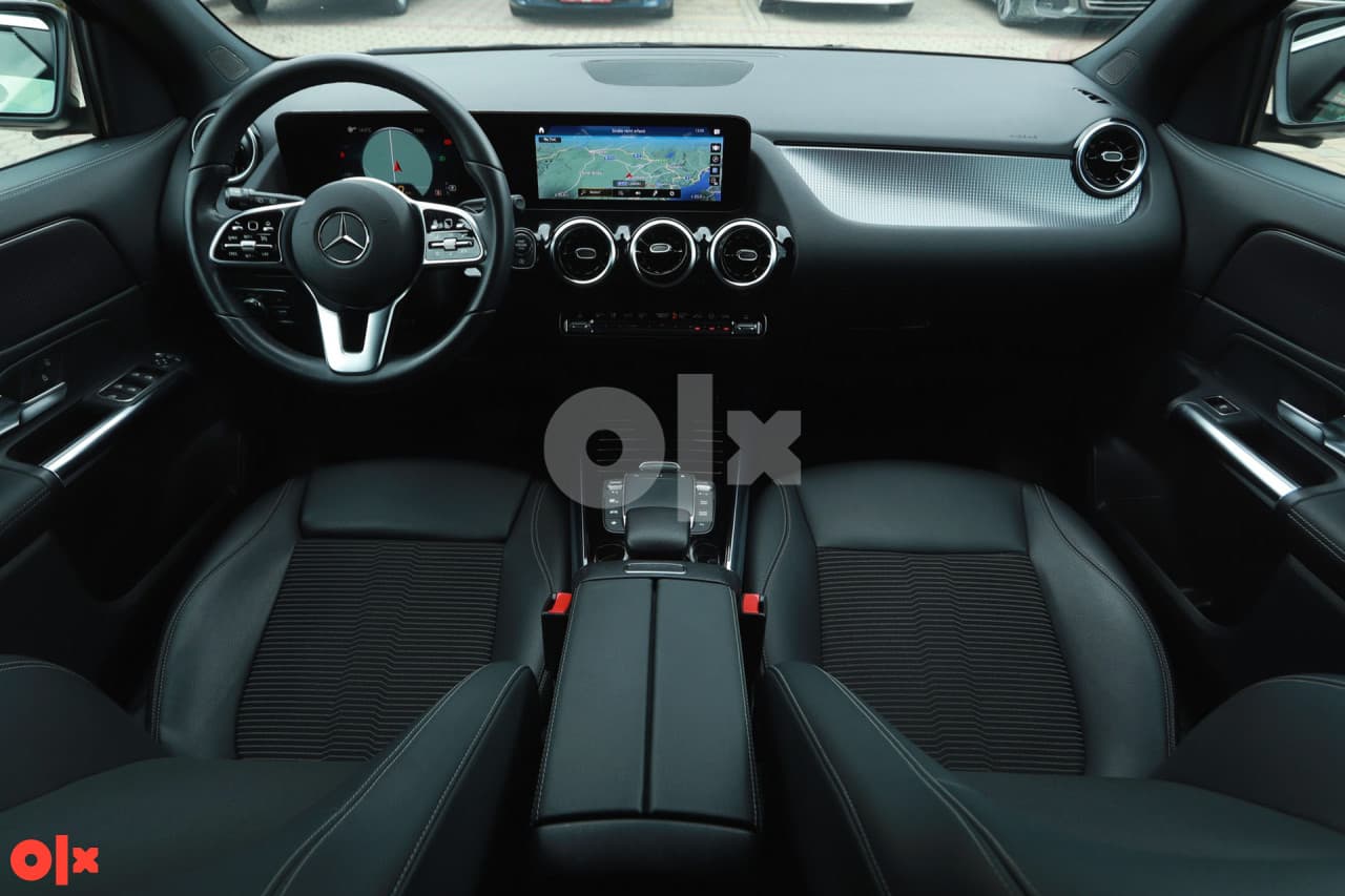 Mercedes GLA 200 D DCT 8G-Tronic URBAN PROGRESSIVE Novi model - Thumbnail 5